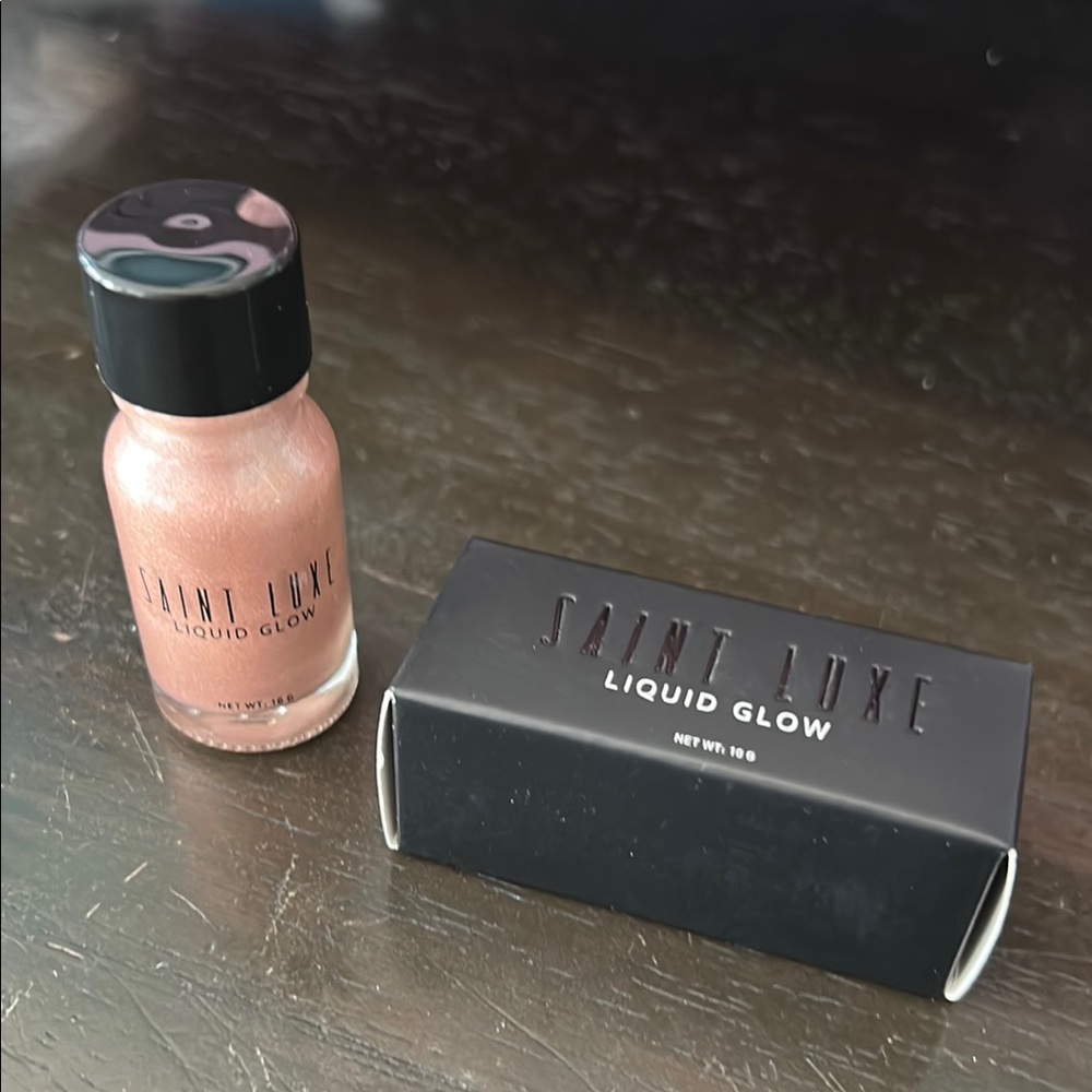 Saint Luxe Liquid Glow Highlighter - Pink